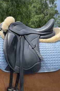 Verkaufe Ikonic Dressursattel, Ikonic  Light, Julia, Dressage Saddle, Innsbruck 