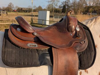 ☆TOP☆ Westernsattel Diamond C 16 Zoll XFQ Fork 04 Butterfly Skirt, Diamond C , Line Backsen, Siodło westernowe , Hamburg