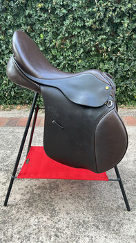 Trainer Saddle 17.5 inches Trainers