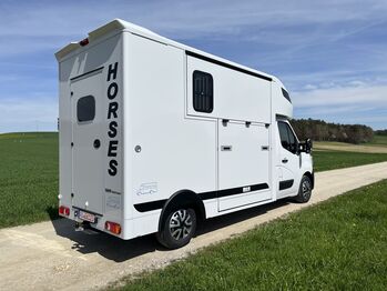 Pferdetranporter 3,5t Renault MSG Stablehopper Stallion Light, MSG Renault Stablehopper Stallion Light, Premiumfahrzeuge Rasp (Premiumfahrzeuge Kajetan Rasp), Przyczepa konna, Reischach