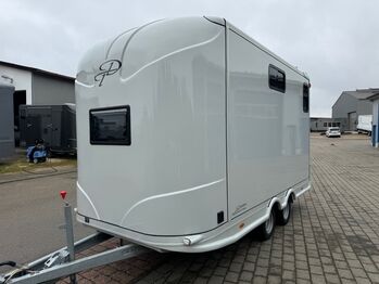 Pferdetransporter Pferdeanhänger DT Trailer Hengst mit Wohnung Horsetrailer Dickenherr Anka Dickenherr