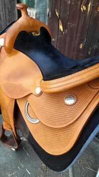Triple W Westernsattel, Reiningsattel, Triple W 301, Butterfly, Basketpunzierung, Luisa, Western Saddle, Dresden