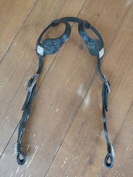 Zwei Ohrtrense Showtrense, Anna Eberhart, Bridles & Headstalls, Ebersbach-Musbach