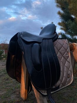 Wonderfull saddle for sale! Doesn’t mention  Doesn’t mention 