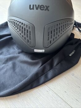 Uvex Reithelm nur wenig getragen sehr gut erhalten! Gr. M- L, 57-59 cm Uvex