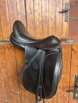 Gebrauchter Dressursattel von Prestige, Helene Prestige Helene