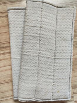 diverse Bandagierunterlagen