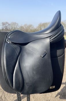 Velicea Dressursattel – Modell Basic – 18 Zoll – sehr gepflegt, Velicea  Basic, Franziska Anders, Sattelgurte, Ganderkesee