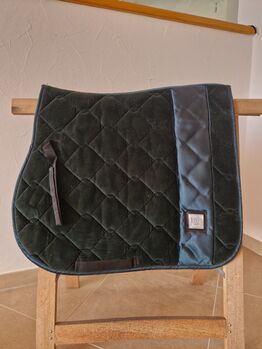 Samtschabracke Waldgrün, Nina Eigenmann, Dressage Pads, Schweizersholz