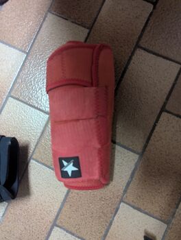 Verschiedene Gamaschen, Xenia Beß , Gamaschen, Eckental 