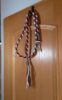 Verschiedene Halfter