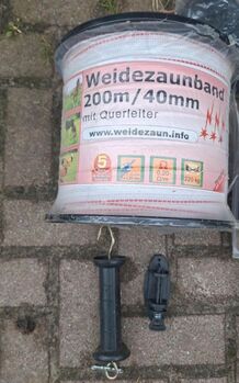 Verschiedene Zäune, Geräte etc, Patura, Mara, Weidezaungeräte, Marktrodach