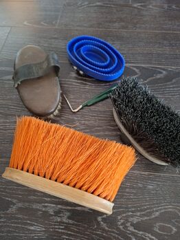 Pflegeset, Putztasche von Escadron mit Putzzeug, neuwertig Escadron