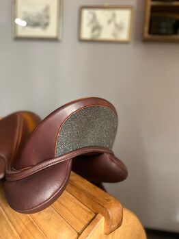 Vielseitigkeitssattel Louisa Köhne - braun, 17,5", *wie neu* Louisa Köhne