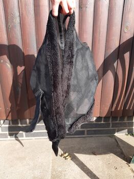 Fliegenmaske Größe L mit Ohrenausschnitt, schwarz