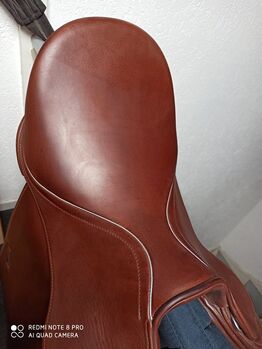 Butterfly Dressursattel 18 Zoll Claudia Cognac, Butterfly Sattel Claudia, Katharina, Dressage Saddle, Gütersloh