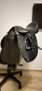 VS Sattel 17,5 Zoll mit Zubehör, EHL Vielseitigkeit, Iris Lellig, All Purpose Saddle, Konz