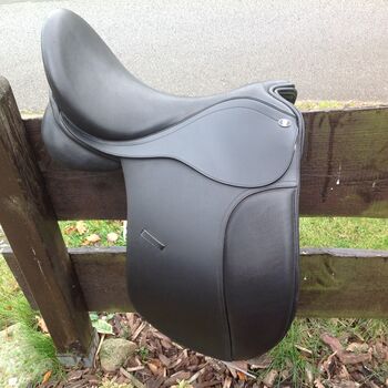 Waldhausen Dressage Sattel, Waldhausen, Silvia Eiben, Dressage Saddle, Neuenkirchen-Vörden