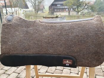 Western Filzpad aus Alpakawolle, Grösse 79 x 81 cm, Dicke 2,5 cm Filzpad Western 