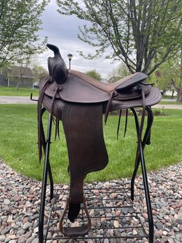 Western Saddle, Isabella Phelps, Westernsattel, isanti