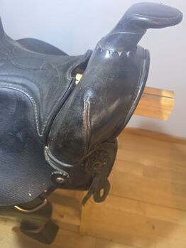 Westernsattel Wildhorn 17"  Kurz (60cm) Schwarz  Inkl. Pad Wildhorn 1435