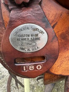 Western Sattel, Continental  — USA , Nicole Heẞ, Treeless Saddle, Worms 