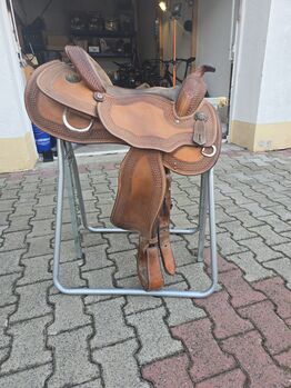 Western Sattel Crates