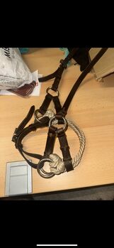Western Sidepull vs/cop