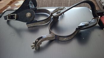 Westernsporen mit Rädchen und Riemen, No Name, Floh, Spurs & Spur Straps, Bendorf
