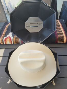 Westernartikel, Fiona Jaquet, Westernpads, Courtaman