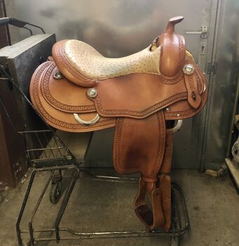 Westernsattel Custom made by HighHorse Saddlery, HighHorse Saddlery, Westerwald Custom made, Isabel Hilpp, Western Saddle, Forst