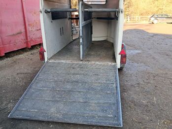 Westfalia zwei-Pferde-Anhänger Westfalia Jupiter