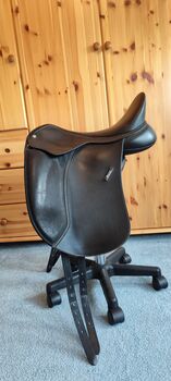 Wintec 500 Dressursattel mit Cair & Easy-Change Fit Solution 17,5", Wintec 500 Dressur, Daniela, Dressage Saddle, Baesweiler
