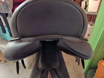 Wintec 500 VS Hart, Wintec 500 Hart VS, SJ, Lambskin Pad, Berlin