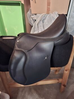 Wintec 500 VS Hart Wintec 500 Hart VS