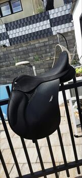 Wintec Vielseitigkeitssattel CAIR 17 Zoll – neuwertig, Wintec  Vielseitigkeitssattel mit CAIR, Verena , Lambskin Pad, Eitelborn 