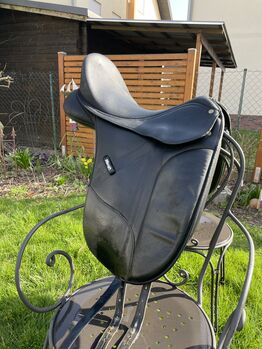 Wintec Isabell Werth Dressursattel 17,5“ + gratis Steigbügel und -riemen, Wintec Isabell Werth, Lisa, Dressage Saddle, Eppelheim