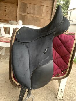 Wintec Isabell Werth Neu 17“, Wintec Isabell Werth, Sandra Horchler, Dressage Saddle, Hirschhorn