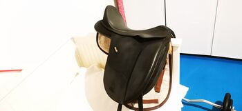 Wintec Isabell Werth Sattel Dressur ohne Cair 18 Zoll, Wintec Isabell Werth, Nadine, Dressage Saddle, Ravensburg