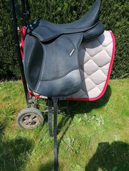 WINTEC Pro Dressur mit Contourbloc, Wintec  Pro Dressur mit Contourbloc, Nicole M. , Dressage Saddle, Erkelenz 