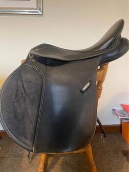 Wintec saddle, Wintec, Lizzie Forsyth , All Purpose Saddle, Hereford 
