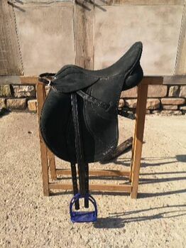 Wintec wide Lite Vielseitigkeitssattel D'Lux Wide HART, Wintec  Wintec wide Lite Vielseitigkeitssattel D'Lux Wide HART, Anna, All Purpose Saddle, Fröndenberg/Ruhr