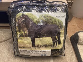 Winterdecke HORSEWARE Ireland 250g schwarz Felix Bühler, Felix Bühler Horseware , Marion , Pferdedecken, Schönefeld