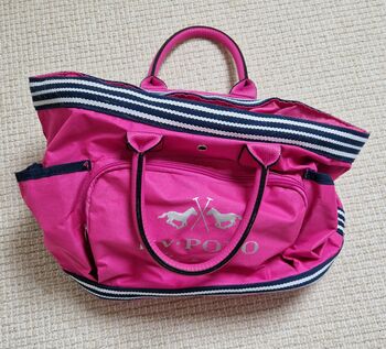 HV Polo Putztasche pink, HV Polo, Jana, Czyszczenie konia, Hannover