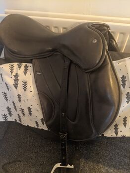 Wow Flair saddle 16.5 inch,Black, WOW  Flair, Emma, All Purpose Saddle, Llanelian-yn-Rhos