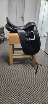 Sattel / Dressursattel / Reitsattel Voss 