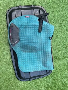 Saddle pads Lemieux peacock saddle pad 