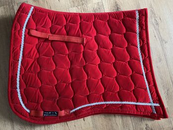 Schabracke Barock Samt rot, HKM, Marisa Wiedemann, Dressage Pads, Nessetal