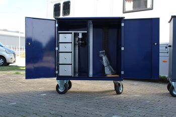 Sattelschrank Tunierschrank -Pferdetransporter-LKW-Pferde Zubehör Dickenherr Winner Dickenherr Winner