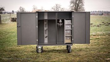Sattelschrank Tunierschrank -Pferdetransporter-LKW-Pferde Zubehör, Dickenherr Winner Dickenherr Winner, Gerhard Strobel, Tack Locker, Zöbingen